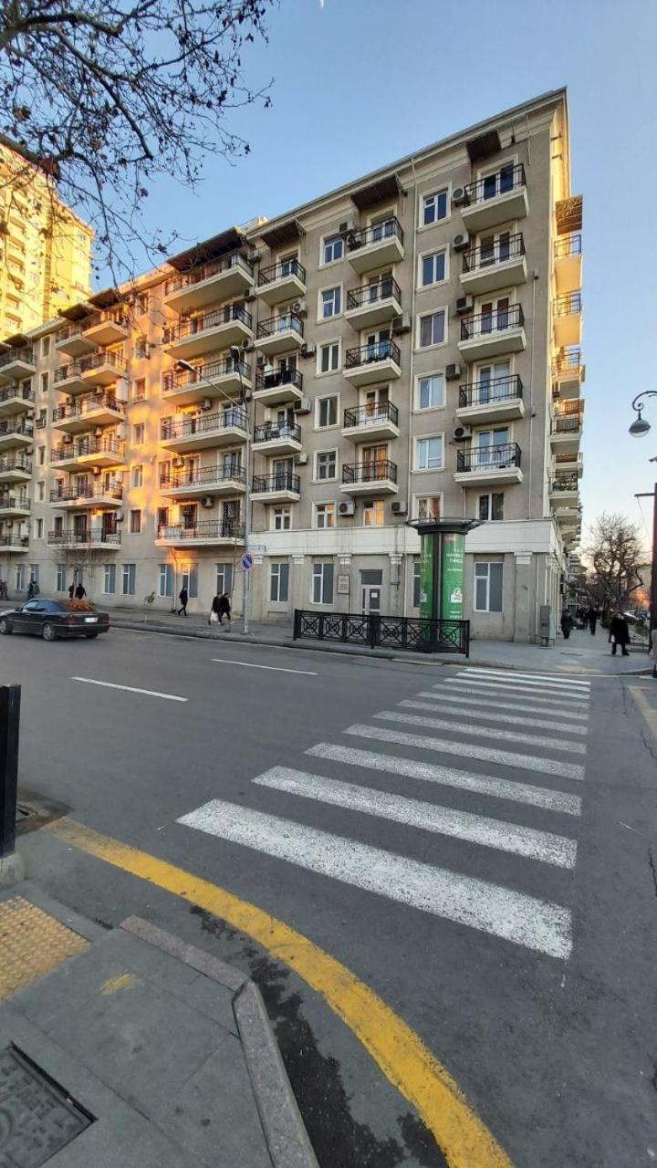 In The Center * Baku